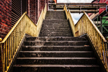 Laden Sie das Bild in den Galerie-Viewer, Fototapete Fabrik-Treppe