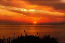 Laden Sie das Bild in den Galerie-Viewer, Fototapete Friedliche Abendstimmung am Meer