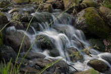 Laden Sie das Bild in den Galerie-Viewer, Fototapete Inspiration Wasserfall