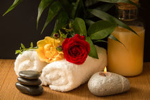 Laden Sie das Bild in den Galerie-Viewer, Fototapete Jetzt ist Zeit für Wellness