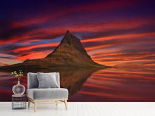 Laden Sie das Bild in den Galerie-Viewer, Fototapete Kirkjufell bei Sonnenuntergang