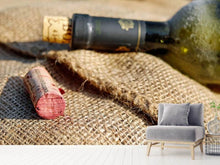 Laden Sie das Bild in den Galerie-Viewer, Fototapete Korken vom Rotwein