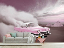 Laden Sie das Bild in den Galerie-Viewer, Fototapete Oldtimer im Wüstensand