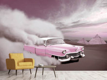 Laden Sie das Bild in den Galerie-Viewer, Fototapete Oldtimer im Wüstensand