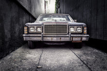 Laden Sie das Bild in den Galerie-Viewer, Fototapete Retro Auto