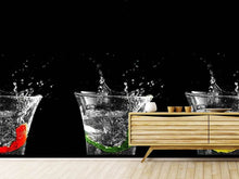 Laden Sie das Bild in den Galerie-Viewer, Fototapete Spritzige Wasser Gläser