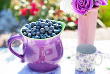 Laden Sie das Bild in den Galerie-Viewer, Fototapete Süsse Blaubeeren
