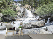 Laden Sie das Bild in den Galerie-Viewer, Fototapete Wilder Wasserfall im Wald