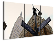 Laden Sie das Bild in den Galerie-Viewer, Leinwandbild 3-teilig Am Broadway