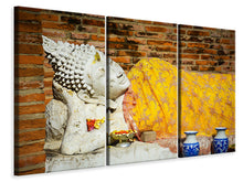Laden Sie das Bild in den Galerie-Viewer, Leinwandbild 3-teilig Ein Buddha in Thailand