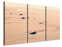 Laden Sie das Bild in den Galerie-Viewer, Leinwandbild 3-teilig Kiesel im Sand
