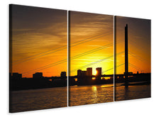 Laden Sie das Bild in den Galerie-Viewer, Leinwandbild 3-teilig Skyline Düsseldorf bei Sonnenuntergang