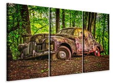 Laden Sie das Bild in den Galerie-Viewer, Leinwandbild 3-teilig Verlassener Oldtimer