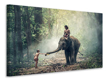 Laden Sie das Bild in den Galerie-Viewer, Leinwandbild Der Elefant bei der Arbeit