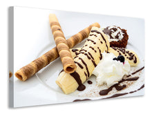 Laden Sie das Bild in den Galerie-Viewer, Leinwandbild Süsses Dessert