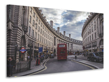 Laden Sie das Bild in den Galerie-Viewer, Leinwandbild Typisch London