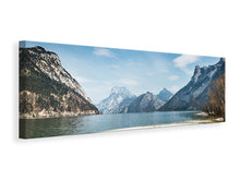 Laden Sie das Bild in den Galerie-Viewer, Leinwandbild Panorama Der idyllische Bergsee