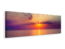 Laden Sie das Bild in den Galerie-Viewer, Leinwandbild Panorama Mystischer Sonnenaufgang