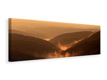 Laden Sie das Bild in den Galerie-Viewer, Leinwandbild Panorama Lichtstimmung in den Bergen