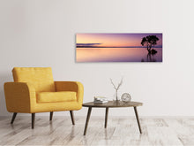 Laden Sie das Bild in den Galerie-Viewer, Leinwandbild Panorama Sonnenuntergang am Baum im Wasser