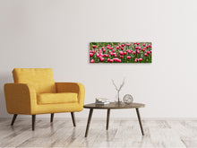 Laden Sie das Bild in den Galerie-Viewer, Leinwandbild Panorama Wildes Tulpenfeld