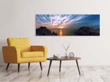 Laden Sie das Bild in den Galerie-Viewer, Leinwandbild Panorama Stimmungsvoller Sonnenuntergang am Meer