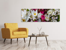 Laden Sie das Bild in den Galerie-Viewer, Leinwandbild Panorama Ein Strauss Seerosen