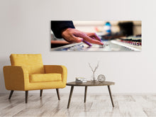 Laden Sie das Bild in den Galerie-Viewer, Leinwandbild Panorama Musik Macher