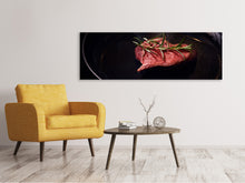 Laden Sie das Bild in den Galerie-Viewer, Leinwandbild Panorama Fleisch in der Pfanne