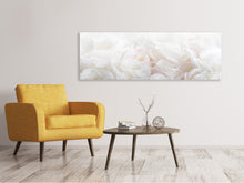 Laden Sie das Bild in den Galerie-Viewer, Leinwandbild Panorama Weisse Rosen im Morgentau