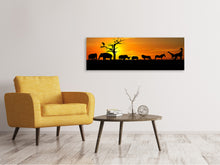 Laden Sie das Bild in den Galerie-Viewer, Leinwandbild Panorama Safarietiere bei Sonnenuntergang