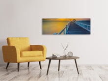 Laden Sie das Bild in den Galerie-Viewer, Leinwandbild Panorama Eine Holzbrücke im fernen Osten