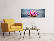 Laden Sie das Bild in den Galerie-Viewer, Leinwandbild Panorama Lotus im Morgentau