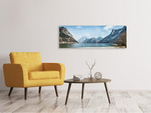 Laden Sie das Bild in den Galerie-Viewer, Leinwandbild Panorama Der idyllische Bergsee