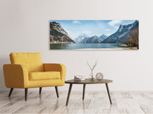 Laden Sie das Bild in den Galerie-Viewer, Leinwandbild Panorama Der idyllische Bergsee