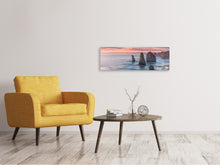Laden Sie das Bild in den Galerie-Viewer, Leinwandbild Panorama Felsen in der Brandung