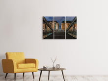 Laden Sie das Bild in den Galerie-Viewer, Leinwandbild 3-teilig Auf der langen Brücke