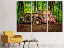 Laden Sie das Bild in den Galerie-Viewer, Leinwandbild 3-teilig Verlassener Oldtimer