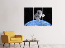 Laden Sie das Bild in den Galerie-Viewer, Leinwandbild 3-teilig Im Raumanzug