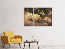Laden Sie das Bild in den Galerie-Viewer, Leinwandbild 3-teilig Die Reinheit der Rosen