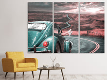 Laden Sie das Bild in den Galerie-Viewer, Leinwandbild 3-teilig Mit dem Oldtimer unterwegs