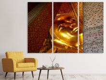 Laden Sie das Bild in den Galerie-Viewer, Leinwandbild 3-teilig Close up Buddha