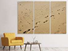 Laden Sie das Bild in den Galerie-Viewer, Leinwandbild 3-teilig Fußspuren im Sand