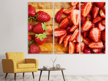 Laden Sie das Bild in den Galerie-Viewer, Leinwandbild 3-teilig Frische Erdbeeren