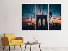 Laden Sie das Bild in den Galerie-Viewer, Leinwandbild 3-teilig Brooklyn Bridge im Abendlicht