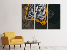 Laden Sie das Bild in den Galerie-Viewer, Leinwandbild 3-teilig Fisch in Kisten