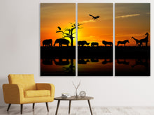Laden Sie das Bild in den Galerie-Viewer, Leinwandbild 3-teilig Safarietiere bei Sonnenuntergang