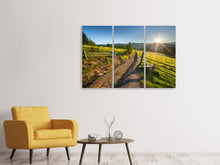 Laden Sie das Bild in den Galerie-Viewer, Leinwandbild 3-teilig Sonnenaufgang am Berg