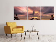 Laden Sie das Bild in den Galerie-Viewer, Panorama Leinwandbild 3-teilig Spektakulärer Sonnenuntergang auf der Brücke