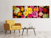 Laden Sie das Bild in den Galerie-Viewer, Panorama Leinwandbild 3-teilig Viele bunte Rosenblüten

